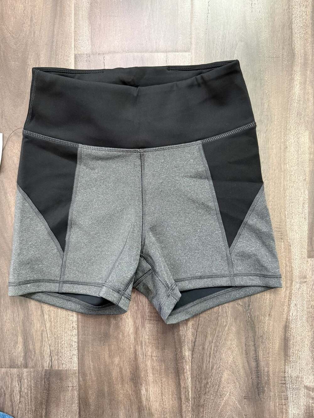 Purity Active Women's Colorblock Athletic Yoga Shorts, Black/Grey, Size Small